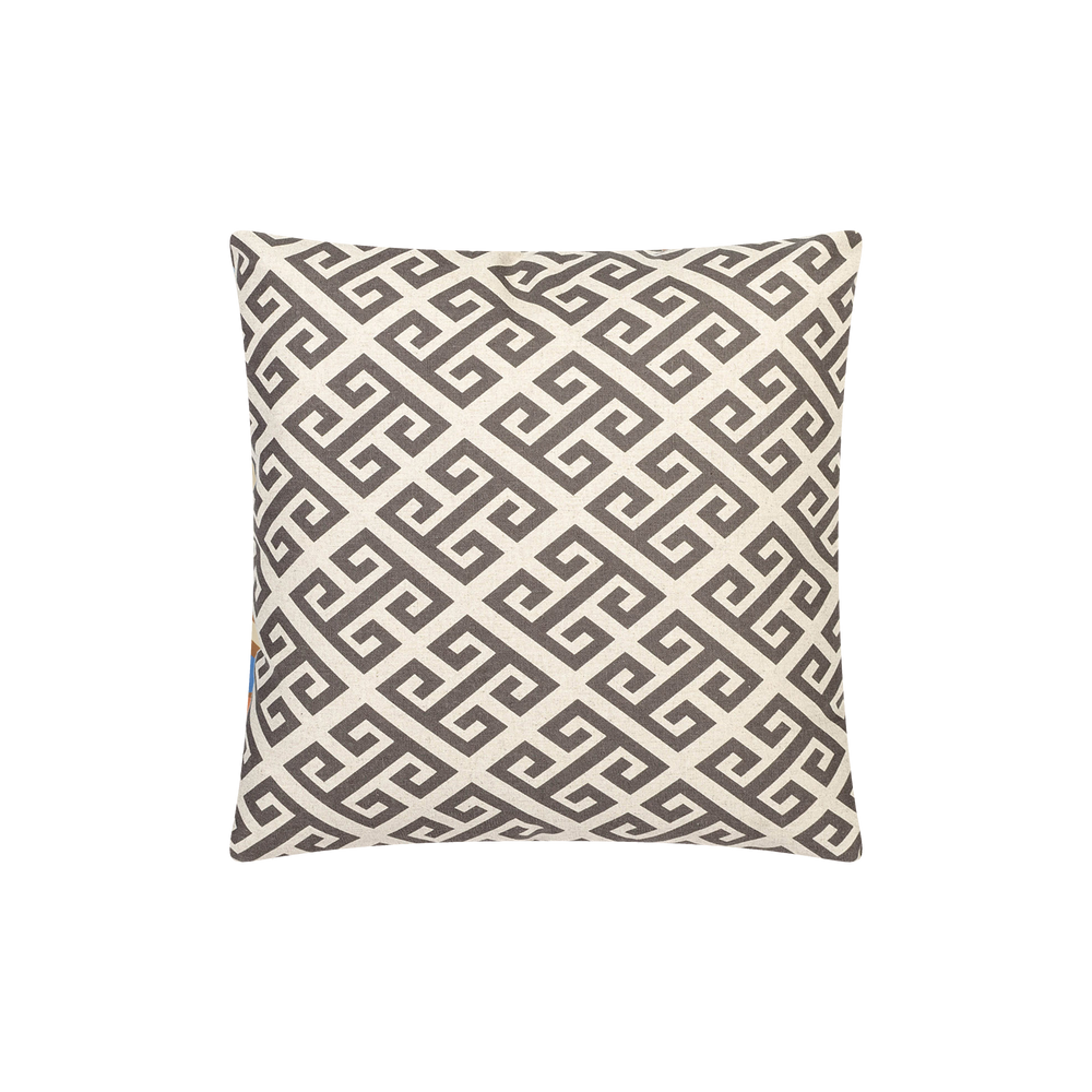 CH19/ Geometric Pattern Cushion